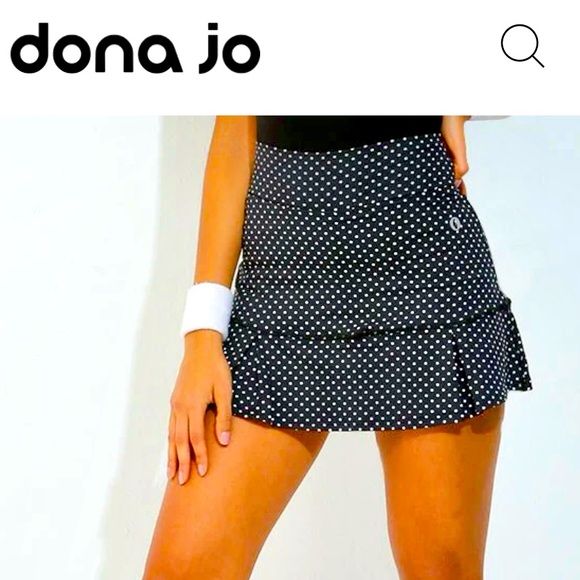 DONA JO pickle ball / tennis / golf Skort Black & white Polka Dot size LARGE - Picture 1 of 6